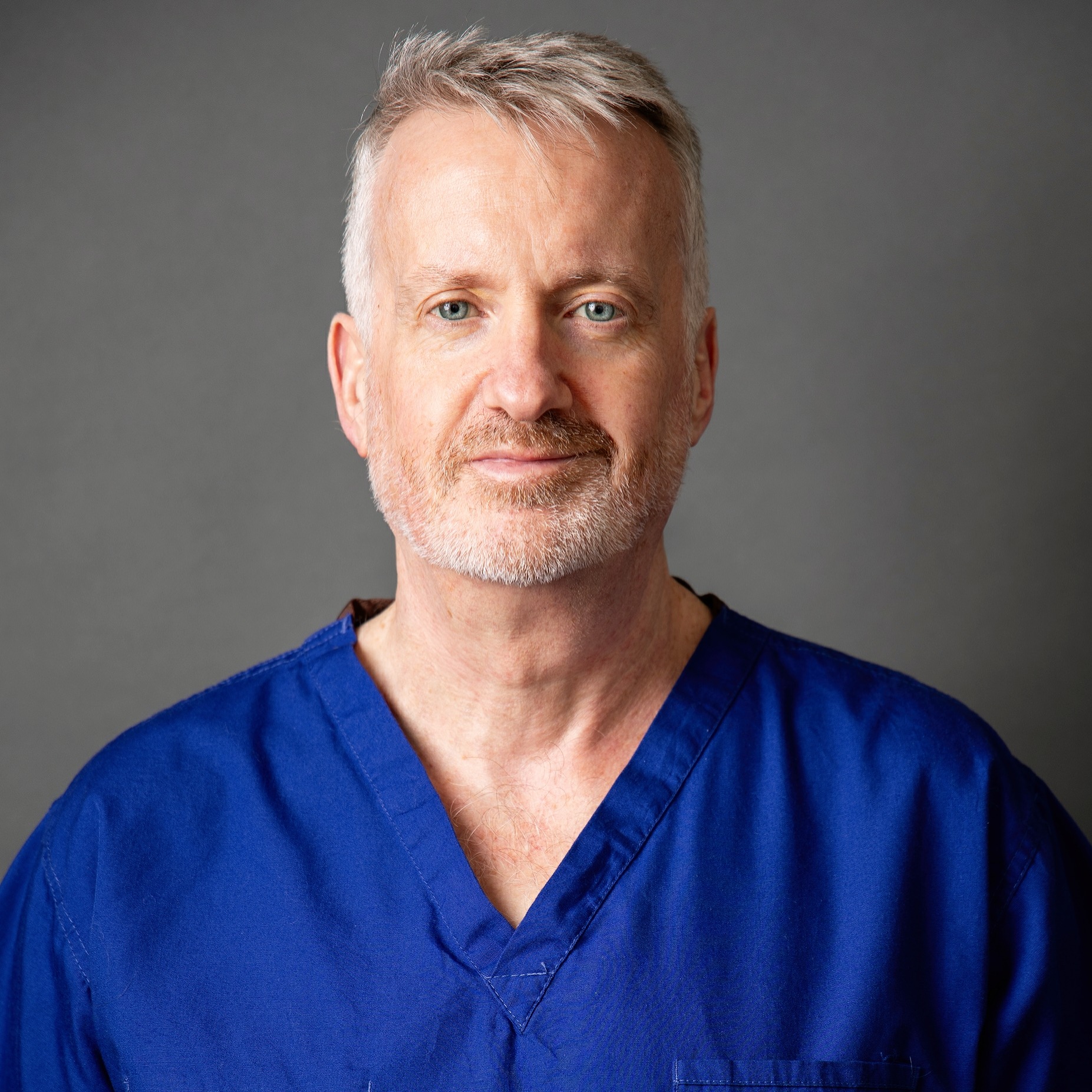 David_Headshot_Pic0004_Square